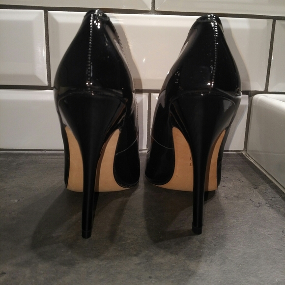 Expression Black Patent Leather Pumps (4" heel) - Picture 3 of 5